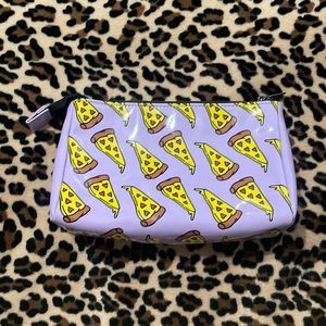 FOREVER 21 Purple 💜💛 Pizza Heart Makeup Cosmetic Travel Bag Zipper F21 TMNT